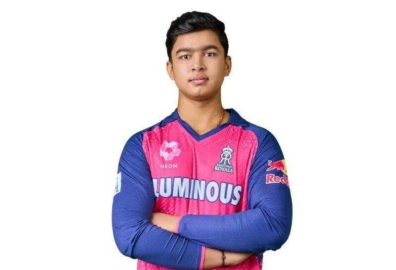 IPL Orange Cap की रेस में वैभव सूर्यवंशी सबसे आगे, रजत पाटीदार दे रहे कड़ी चुनौती