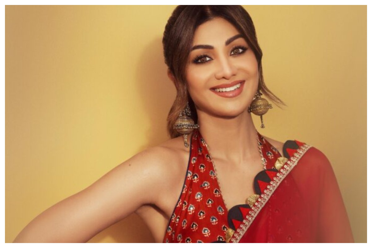 Shilpa Shetty Birthday: 150 करोड़ की मालकिन हैं शिल्पा शेट्टी, लग्जरी कारों से लेकर विदेशों में प्रॉपर्टी तक, जानिए एक्ट्रेस की कुल संपत्ति 1 BeFunky collage 38