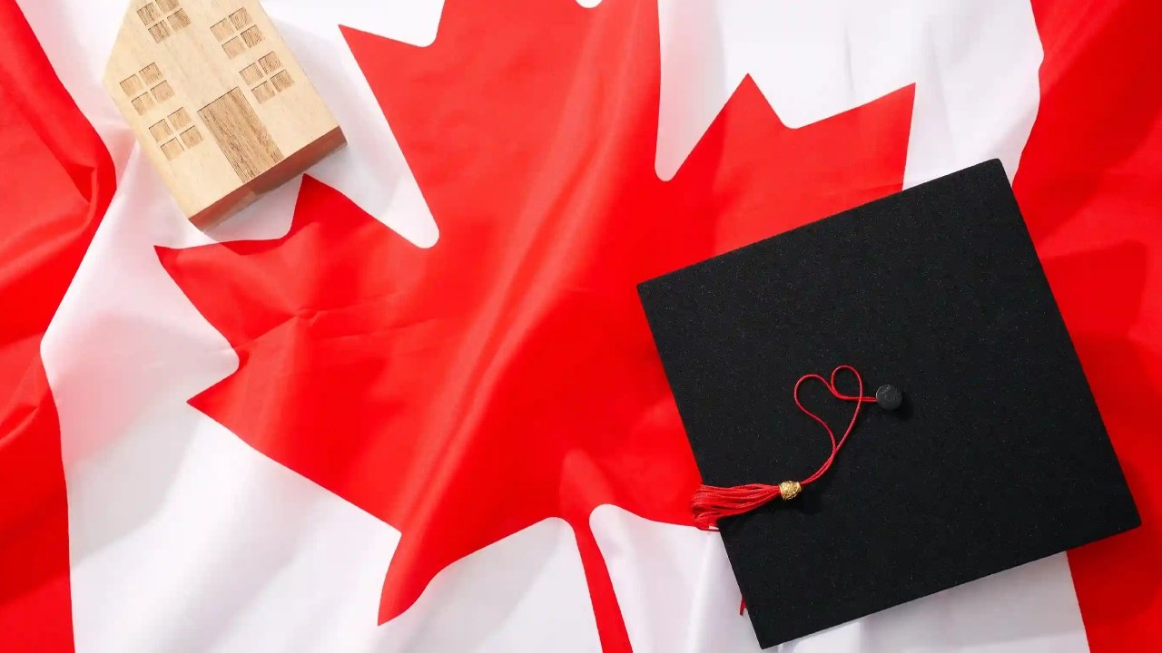 Canada Study Tips: कनाडा जा रहे भारतीय छात्रों के लिए जरूरी खबर, एयरपोर्ट पर दो बार हो सकती है जांच 1 sham