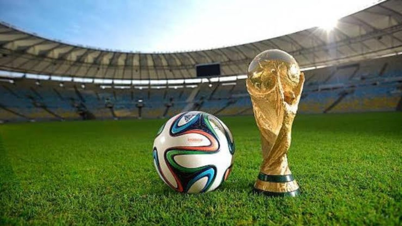 FIFA वर्ल्ड कप में खिलाड़ियों की नई चुनौती, 93% मुकाबले भीषण गर्मी की चपेट में 1 word