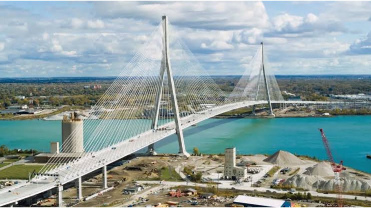Gordie Howe International Bridge: टैरिफ धमकी के बाद कनाडा का बड़ा फैसला, Gordie Howe Bridge उद्घाटन समारोह से अमेरिका के साथ बनाई दूरी 1 BRIJE