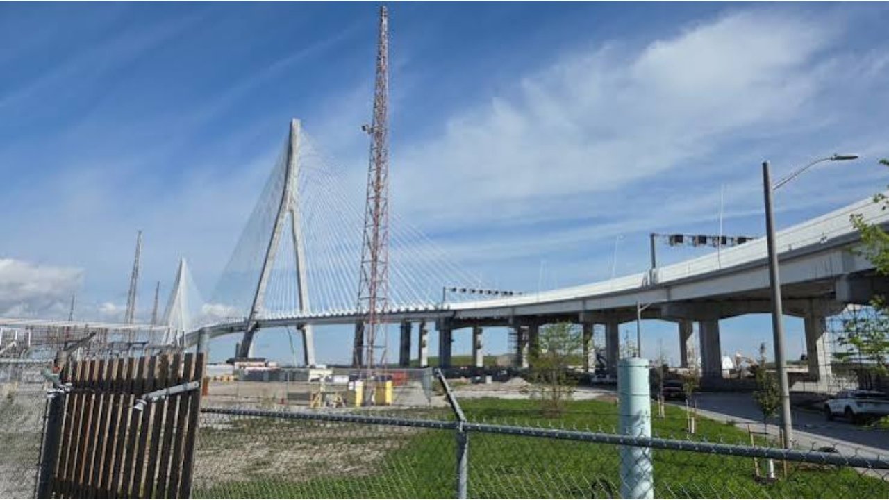Gordie Howe Bridge Deal: कार्नी ने गॉर्डी होवे ब्रिज डील का किया बचाव, विपक्ष ने समिति जांच की मांग उठाई 1 brigh