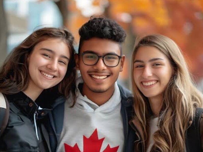 Study in Canada: ₹12 लाख की ठगी का शिकार हुई छात्रा, एडमिशन फ्रॉड से बचने के लिए एक्सपर्ट की सलाह