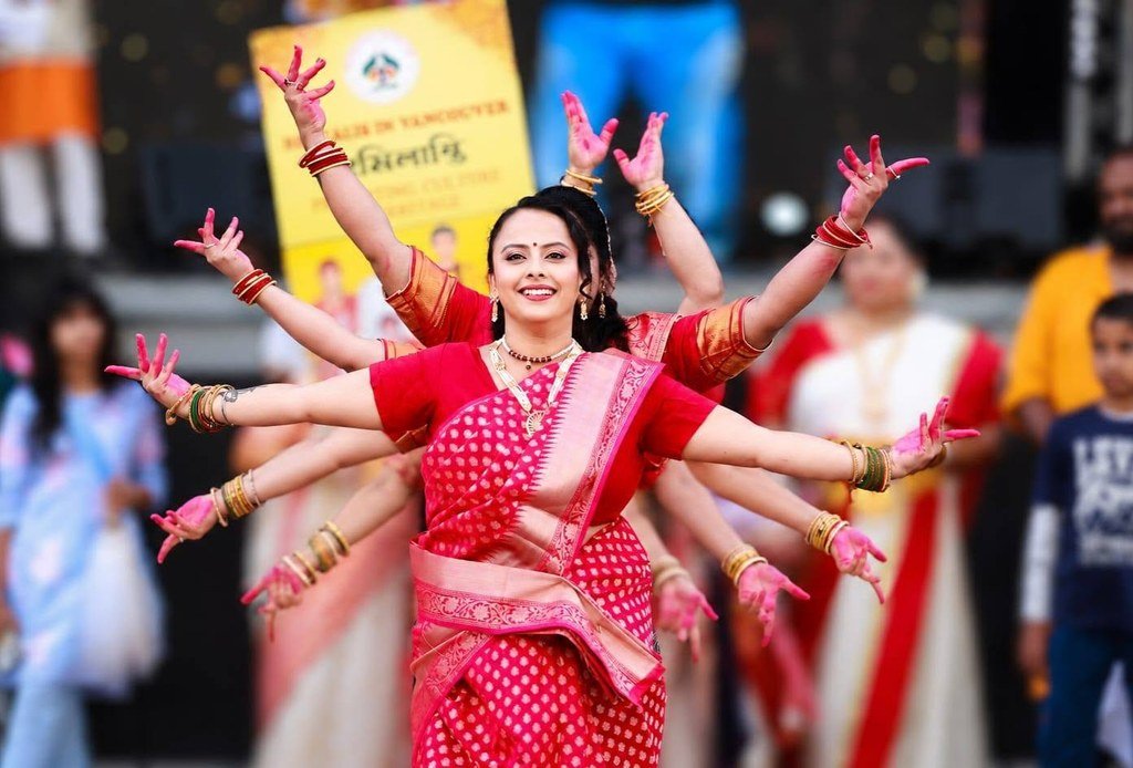 सरी में पहले इंडिया डे परेड और सांस्कृतिक समारोह में शामिल हुए एनडीपी विधायक 2 India Day